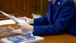 В Макарове после обращения местной жительницы к прокурору области проведен ремонт фасада главного корпуса ГБУЗ «Макаровская ЦРБ»